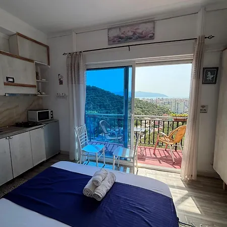 Oliven Appartamento Vlorë
